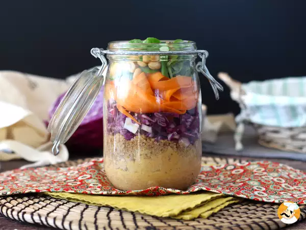Aceste greșeli aparent neînsemnate pot strica o salată la borcan încă înainte de ora prânzului...