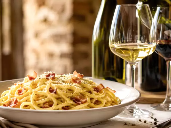 Cum să alegi vinul perfect pentru carbonara: sfaturi practice și asocieri recomandate de somelieri