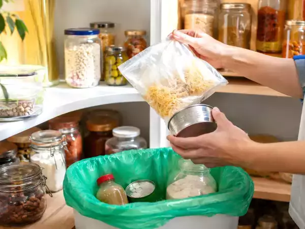 Înainte de septembrie, verifică cămara: ce alimente deschise trebuie aruncate imediat, din motive de siguranță