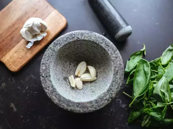 Mojar sau blender? Metoda veche care schimbă cu adevărat gustul rețetelor