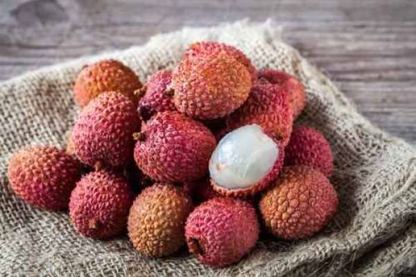 5 beneficii ale consumului de Litchi