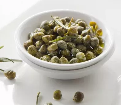 Caperele – condimentul nelipsit din bucataria mediteraneana
