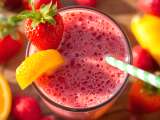 Articole: Beți smoothie-uri în fiecare zi? Iată ce face blenderul tău cu vitaminele tale