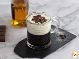 Articole: Originea și rețeta Irish Coffee: o poveste caldă și confortabilă!