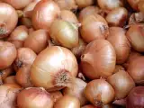 Articole: Anti-deșeuri: iată de ce nu ar trebui să aruncați cojile de ceapă la gunoi!
