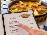 Articole: De ce multe restaurante servesc paella doar pentru două persoane? Adevărul din spatele mențiunii „minimum două persoane”