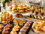 Articole: Bufet cu gustări de casă: 28 de rețete mini pentru un aperitiv demn de un catering profesionist