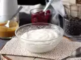 Articole: Skyr vs brânză slabă de vaci vs iaurt grecesc: ce oferă mai multe proteine şi mai puține calorii