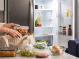 Articole: „Modul de vacanță” al frigiderului: ce alimente trebuie scoase înainte de a pleca?