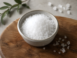 Articole: Sare fină, sare „fleur de sel”, sare roz sau sare iodată: cum să alegi sarea potrivită pentru gătitul acasă?