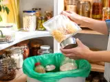 Articole: Înainte de septembrie, verifică cămara: ce alimente deschise trebuie aruncate imediat, din motive de siguranță