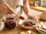Articole: Koji roșu: ingredientul fermentat cu culori intense pe care trebuie să-l cunoști după miso și motivul pentru care bucătarii vorbesc despre el