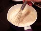 Articole: Sosul bechamel este prea lichid: cum îl poți îngroșa fără să se formeze cocoloașe