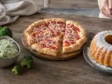 Articole: Meniul zilei, 17 octombrie: broccoli cu maioneză, pizza cu brânză cottage și prăjitură cu brânză