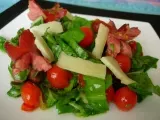 Rețetă Salata de spanac crud cu carnati