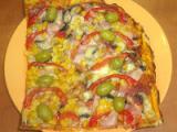 Rețetă Pizza cu de toate (4-6 persoane)