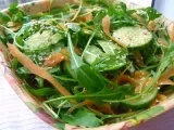 Rețetă Salata cu rucola, castraveti si morcov