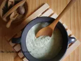 Rețetă Cremă de usturoi verde cu smântână (sau iaurt de capră)
