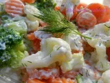Rețetă Salată de iarnă cu broccoli și conopidă