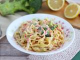 Rețetă One pot pasta - tagliatelle cu somon si broccoli