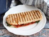 Rețetă Panini cu chorizo si emmental