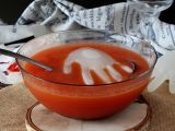 Rețetă Cocktail de halloween și cub de gheață în formă de mână