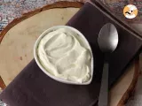 Rețetă Frișca cu vanilie, toppingul perfect pentru prăjiturile tale în straturi!