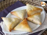 Samosas cu macrou și cremă de brânză