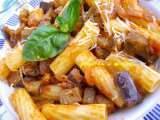 Rețetă Paste cu vinete/Pasta alle melanzane