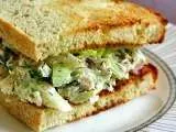 Rețetă Sandwich cu salata de ton