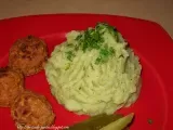 Rețetă Chiftelute de soia cu garnitura de cartofi pire cu brocoli