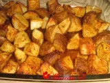 Rețetă Pui, carnati si cartofi picanti la cuptor