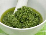 Rețetă Pesto de busuioc