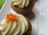 Rețetă Cupcakes cu morcov/ carrot cupcakes