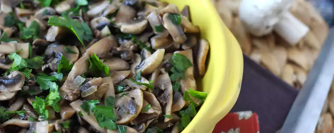 Rețetă rapidă și ușoară pentru ciuperci prăjite la tigaie