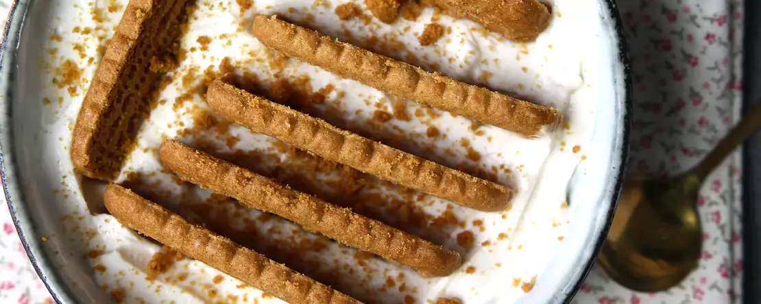 Faimosul cheesecake japonez super-ușor cu doar 2 ingrediente