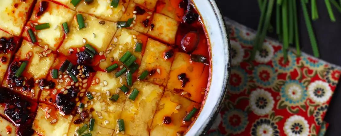 Ouă chinezești la abur: rețeta chineză pentru ouă mătăsoase aburite, cu doar două ingrediente!