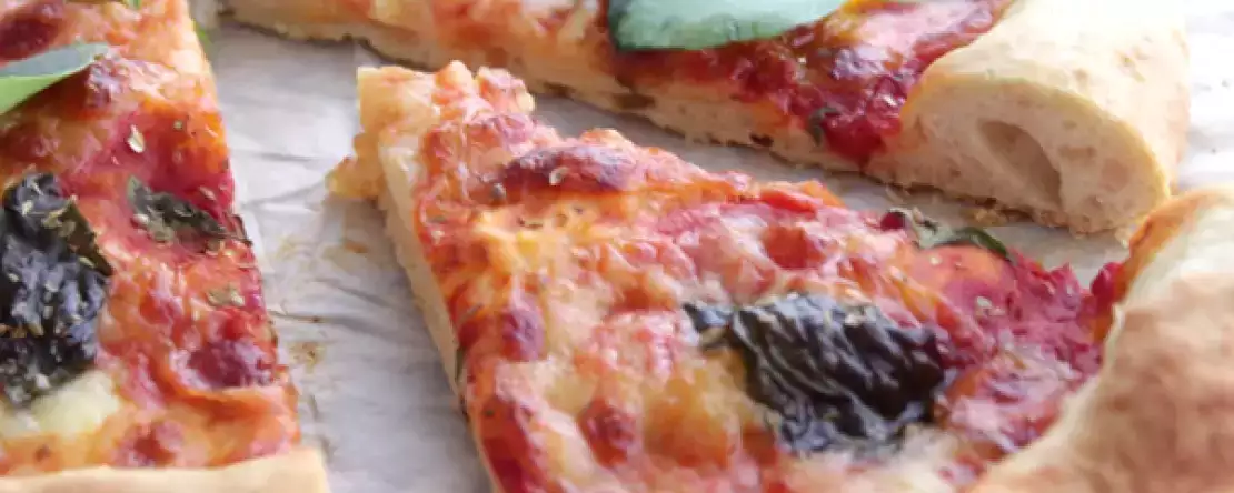 Pizza margherita ca in italia