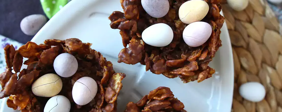 Cuiburi de paște tip trandafiri