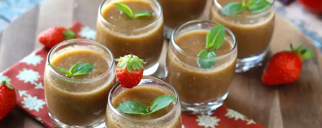 Gazpacho cu căpșune și roșii: un aperitiv răcoritor și original pentru vară