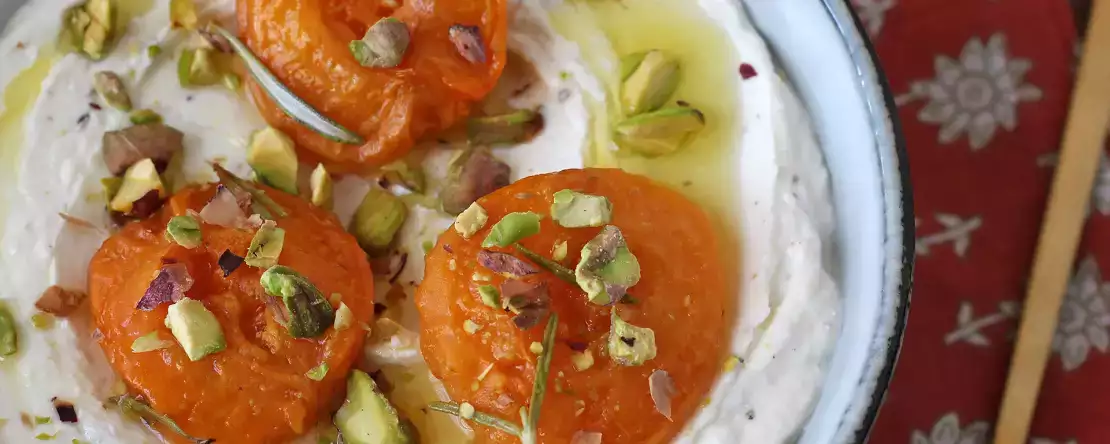 Cremă de feta și caise coapte – pasta perfectă pentru aperitiv!