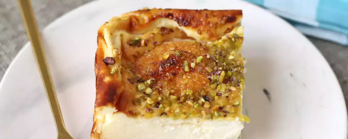 Cheesecake cu caise, cu textură cremoasă