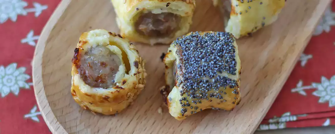 Rulou cu cârnați și brânză la friteuza cu aer cald