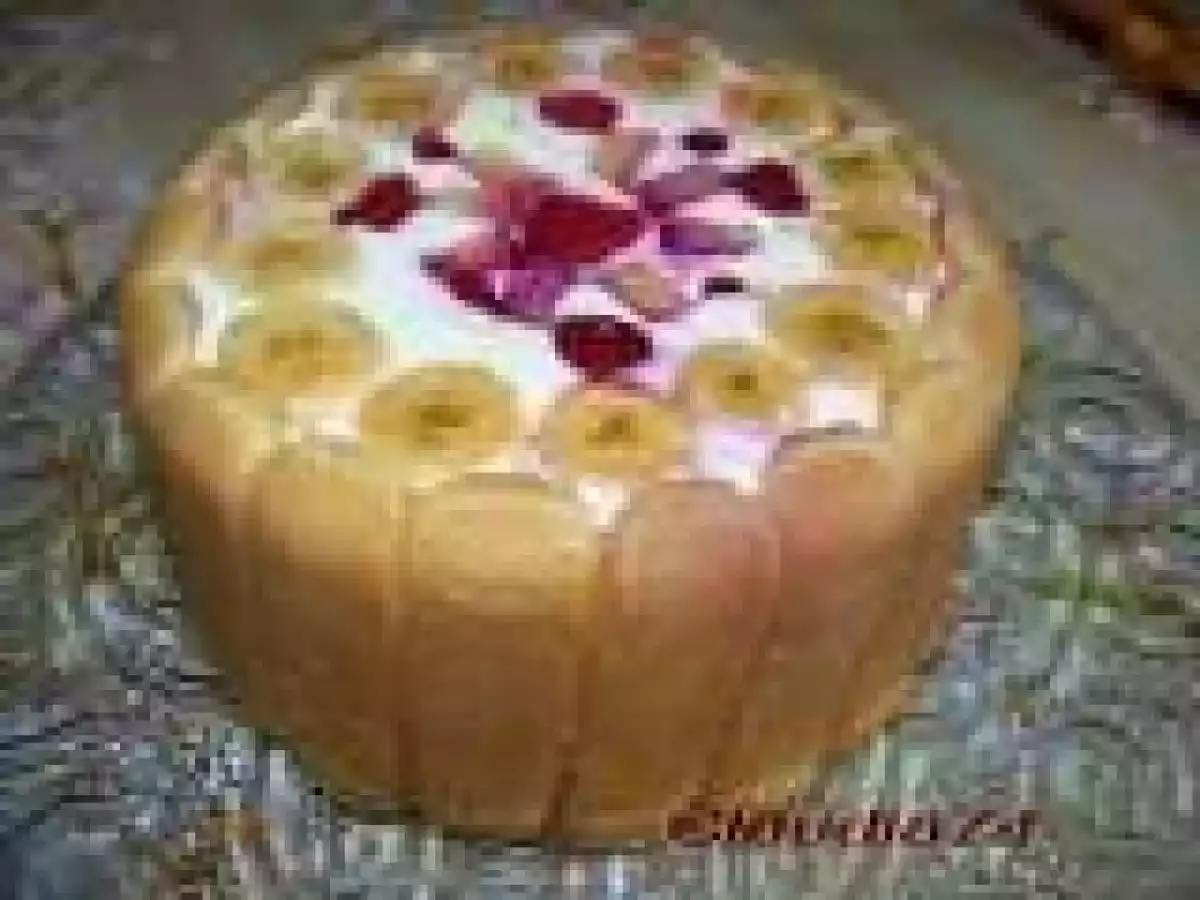 Tort diplomat cu piscoturi