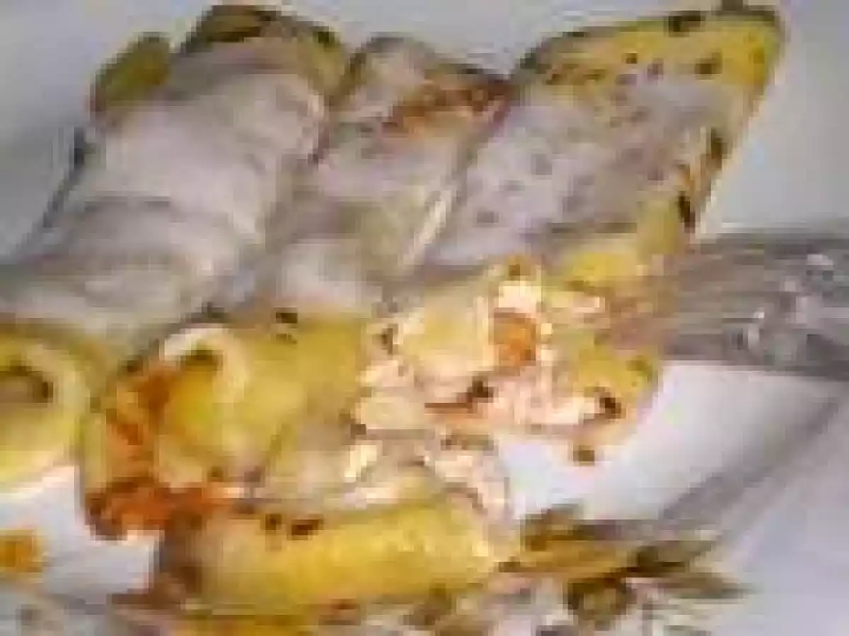 Dulce Romanie - clatite si miere