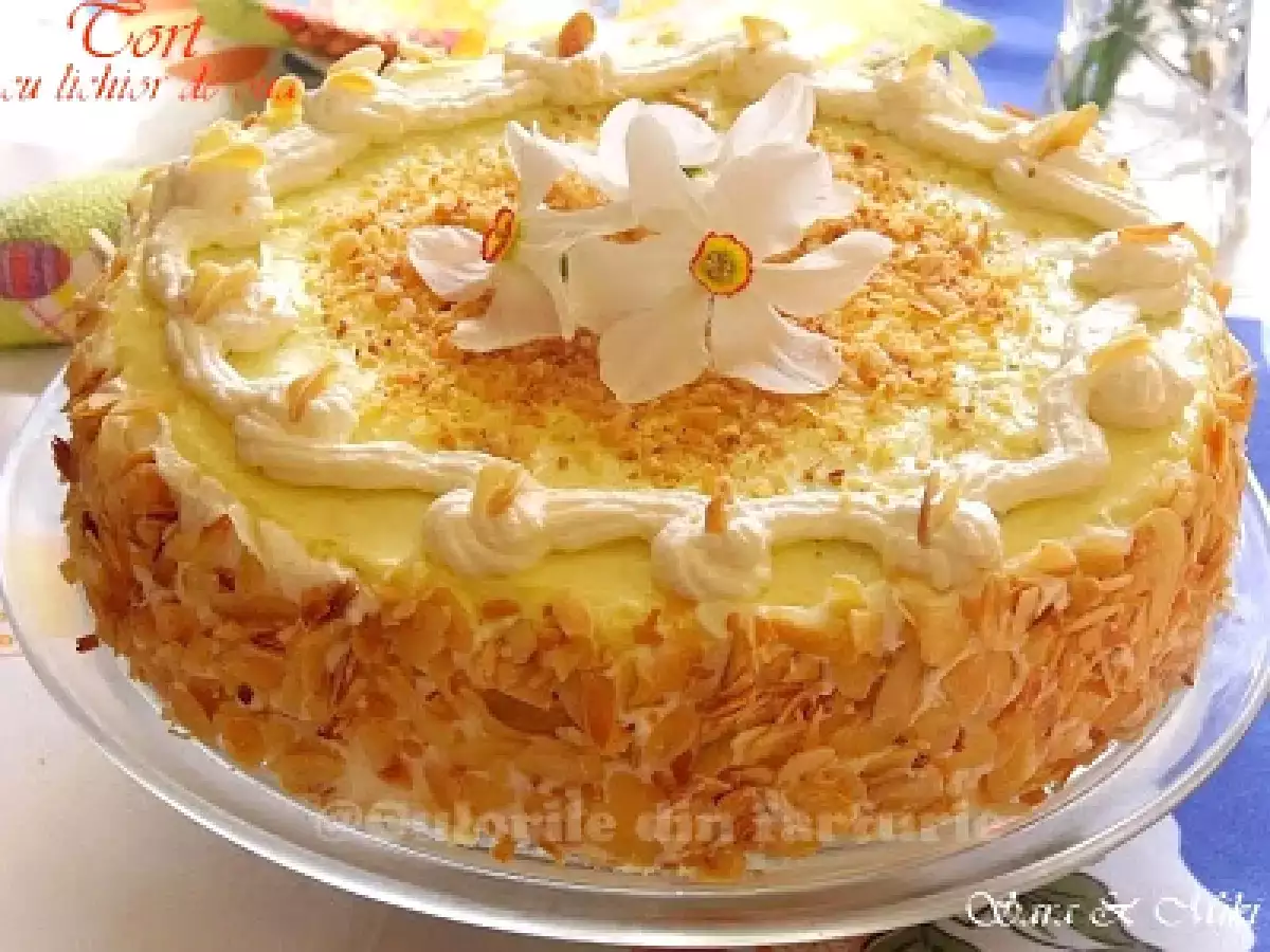 Rețetă Tort cu crema fina de lichior de oua