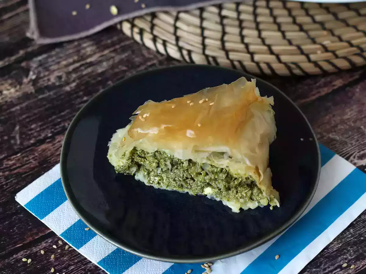 Rețetă Spanakopita, plăcinta grecească cu spanac și feta
