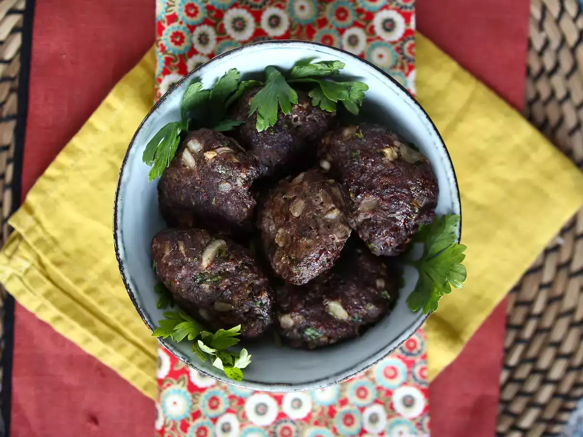 Rețetă Chifteluțe turcești - köfte