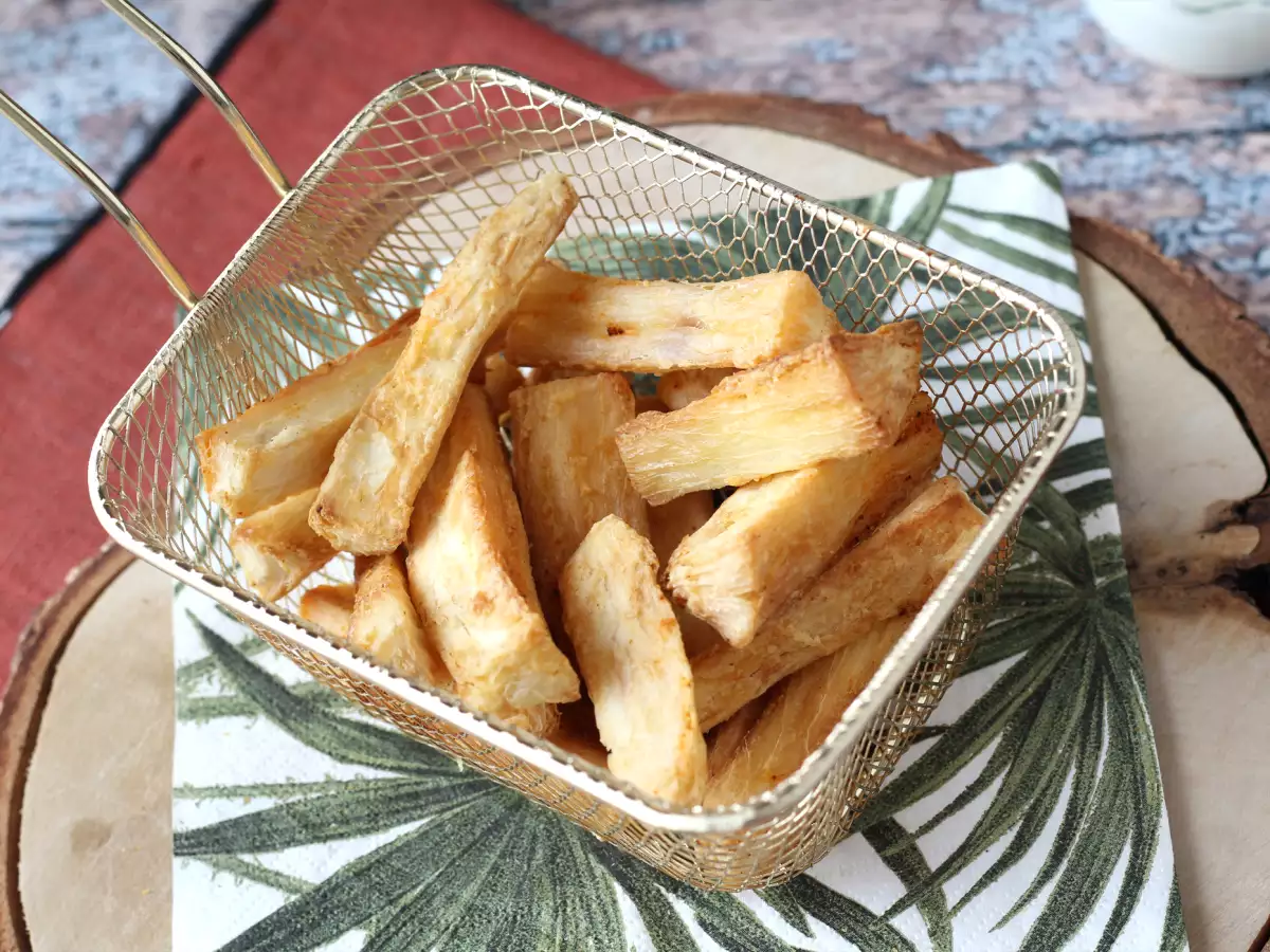 Rețetă Cartofi prăjiți din manioc gătiți la air fryer