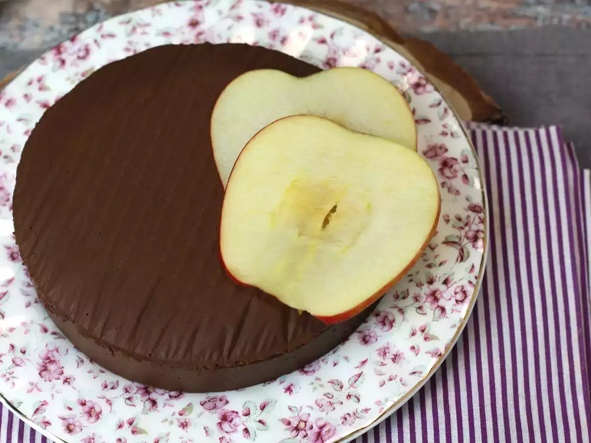 Rețetă Chocolate apple fudge, un desert super-ușor de făcut cu doar 2 ingrediente!